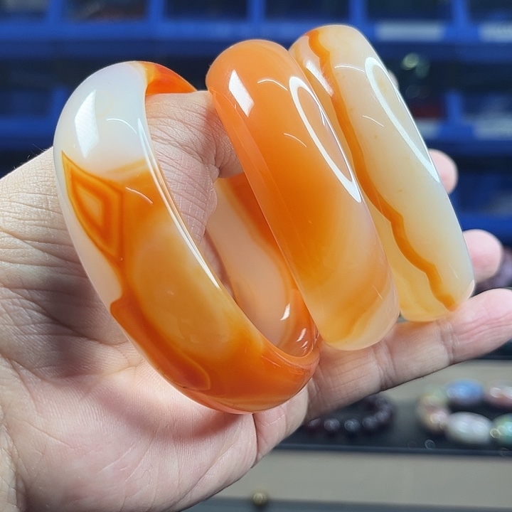 玛瑙未镶嵌手镯T30盐多样发其一