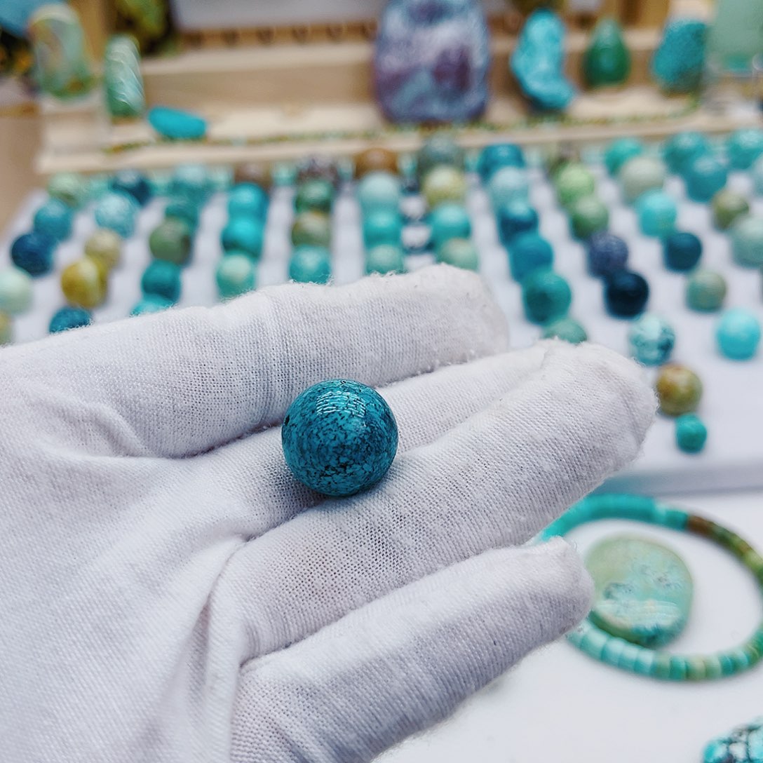 未镶嵌绿松石珠宝奇石