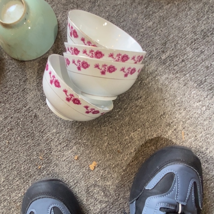 小***杰景德镇瓷器记者来到