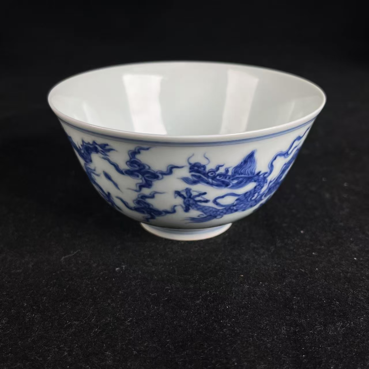 青花云龙戏珠纹杯