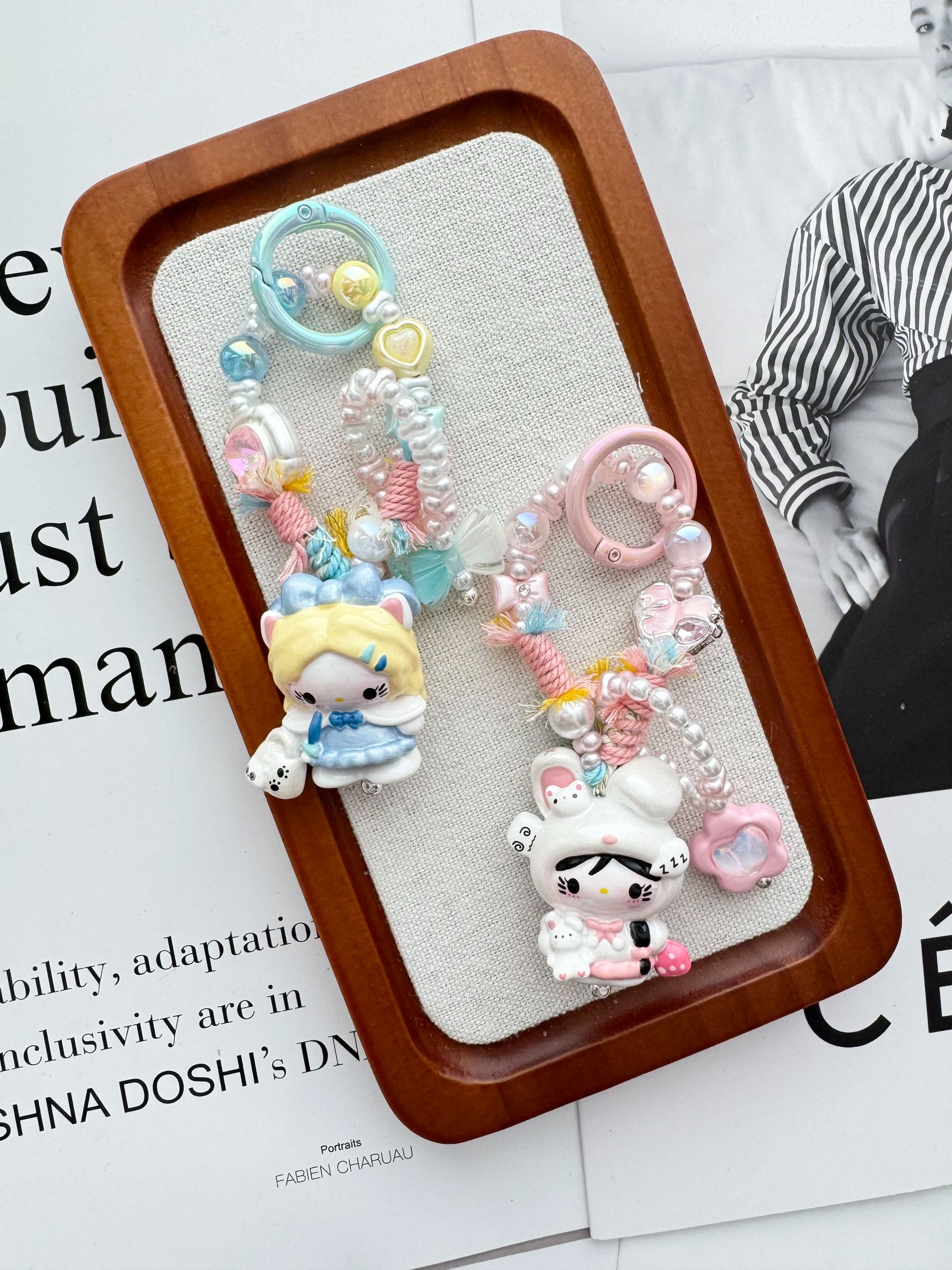 【孤品】手绘珠潮玩原创设计玩具卡通手工艺品礼物材质摆件