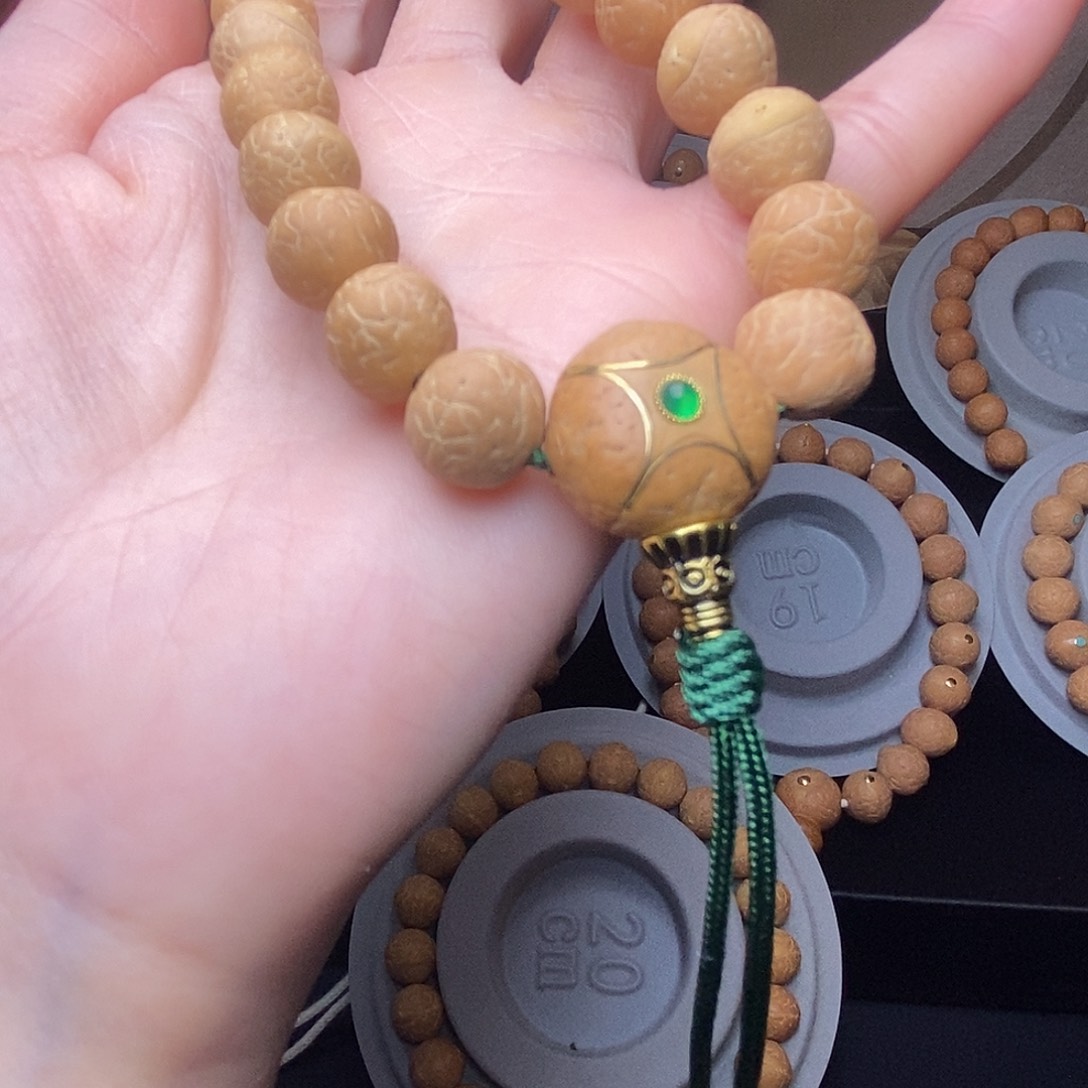 小***浩11➕菩提手持25新籽