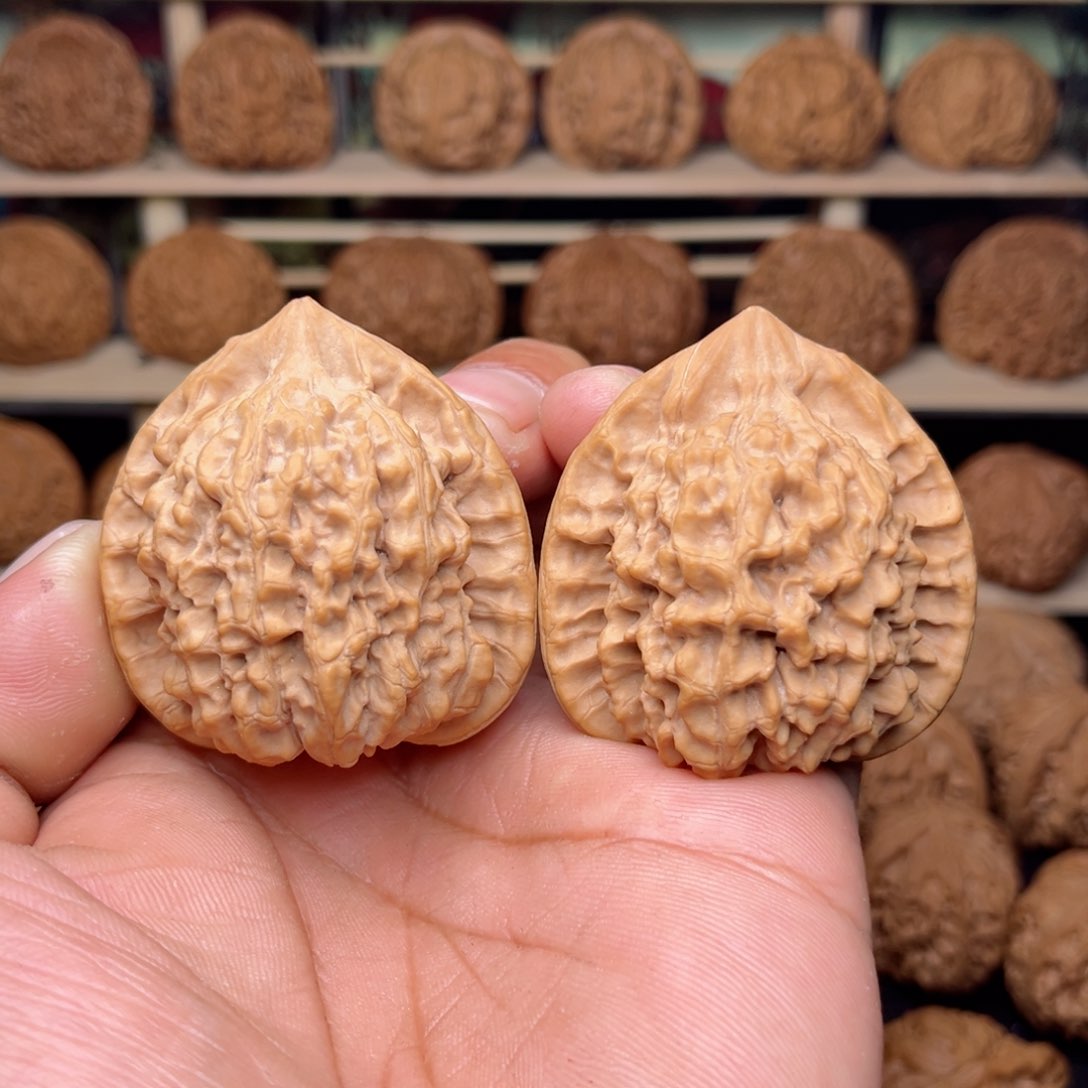 文玩核桃把件扭***胯文玩核桃把件45尺官帽