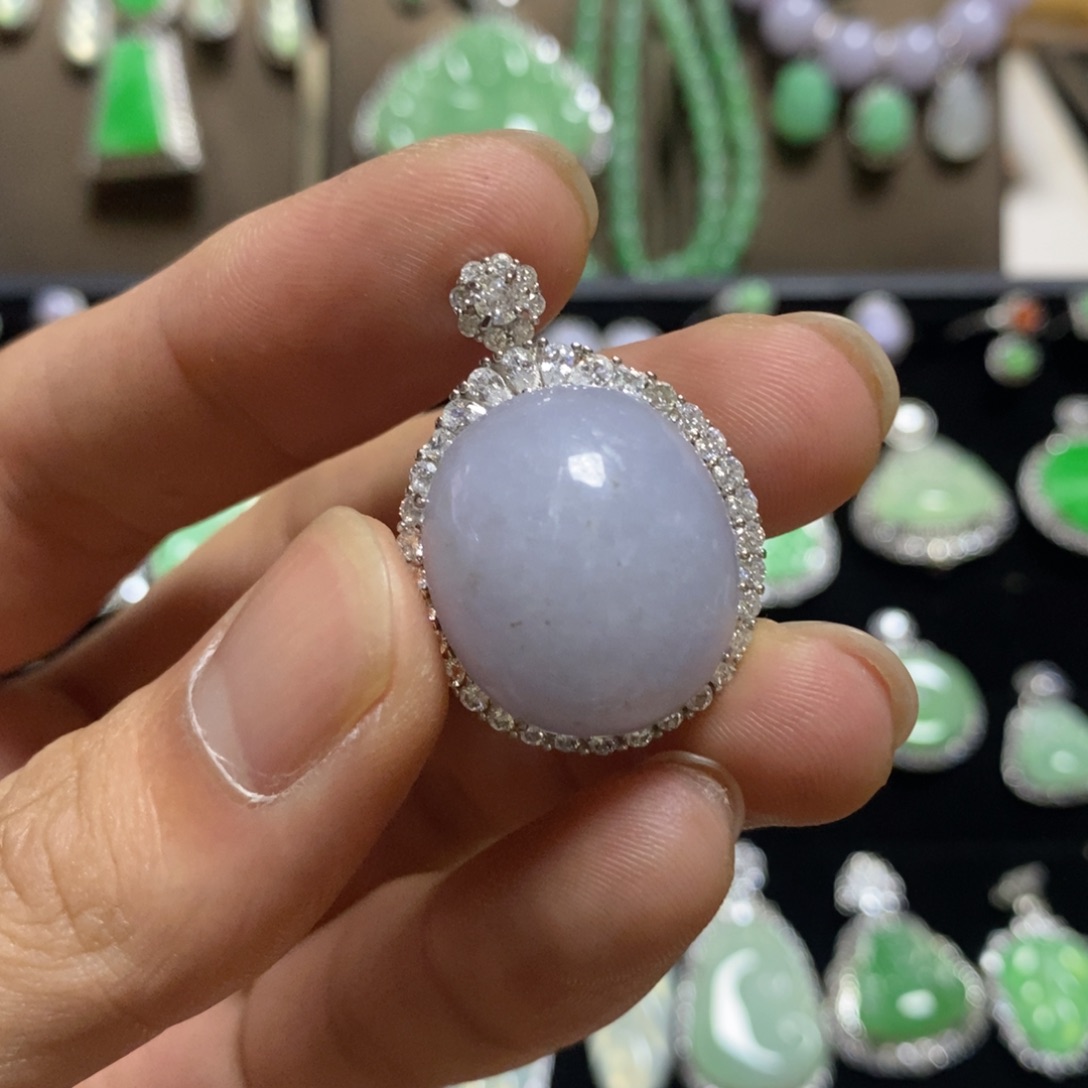 翡翠颈饰银S925镶嵌天然翡翠