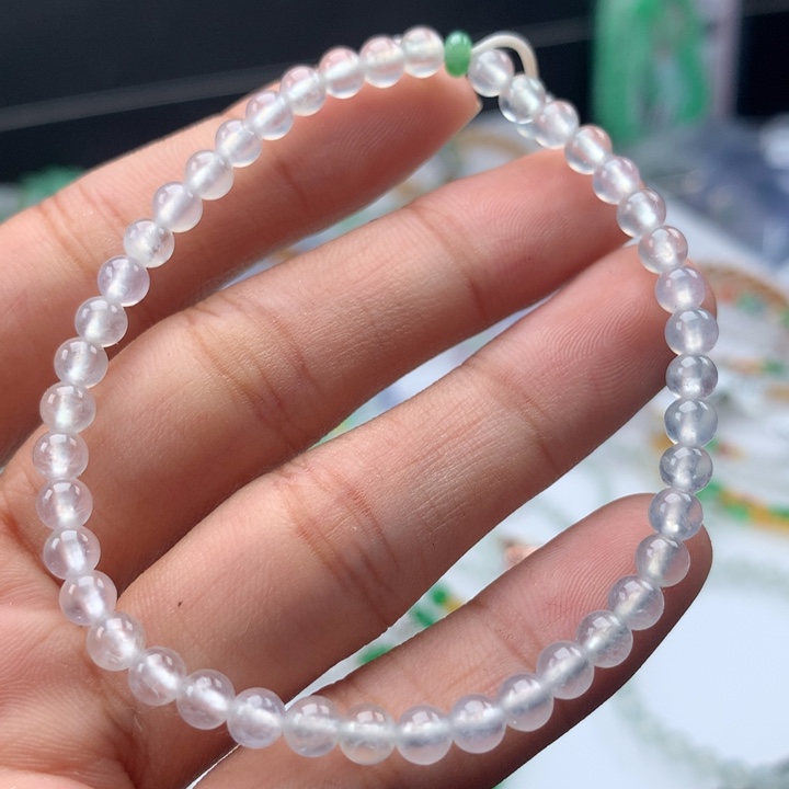 翡翠手镯未镶嵌卡