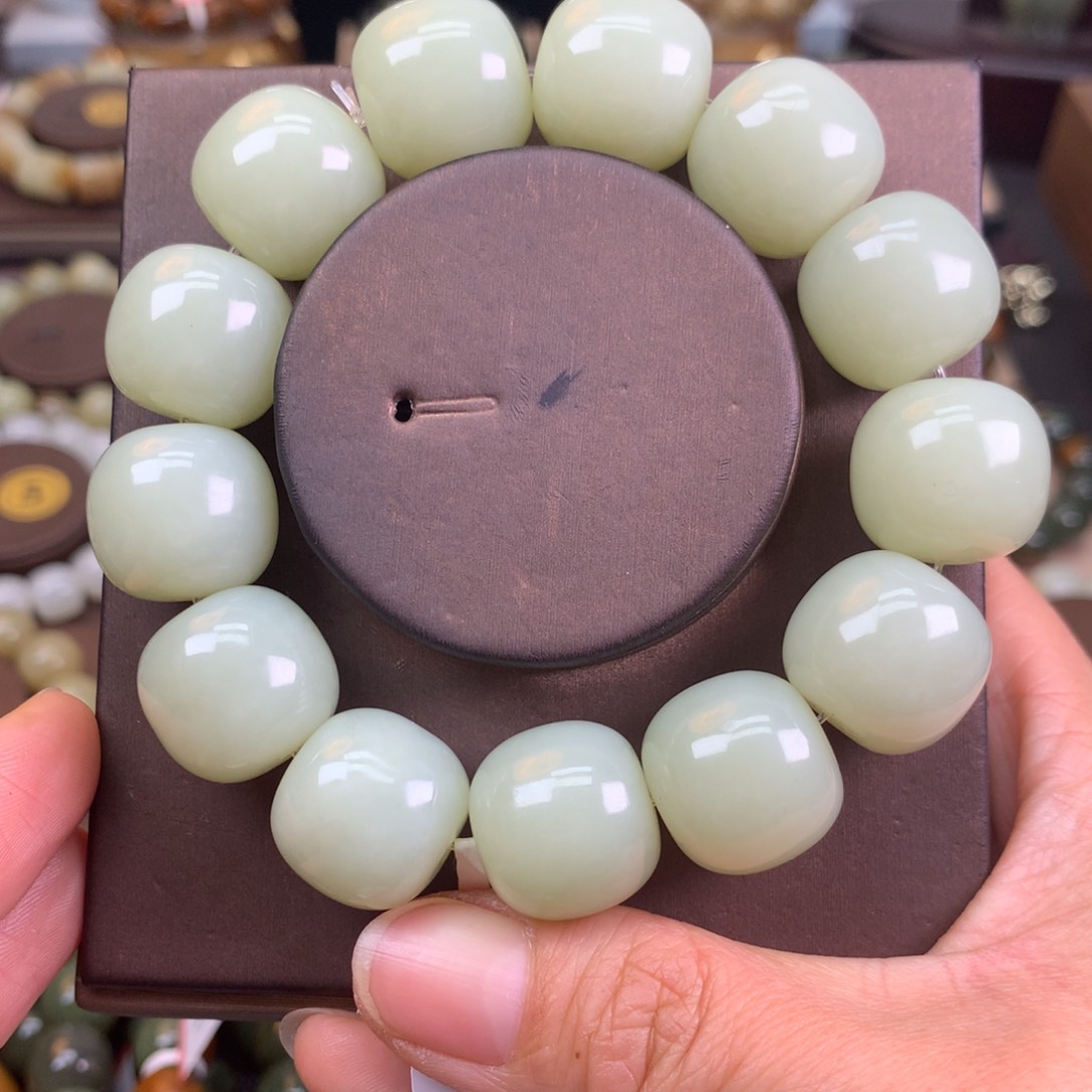 和田玉手链未镶嵌坦*