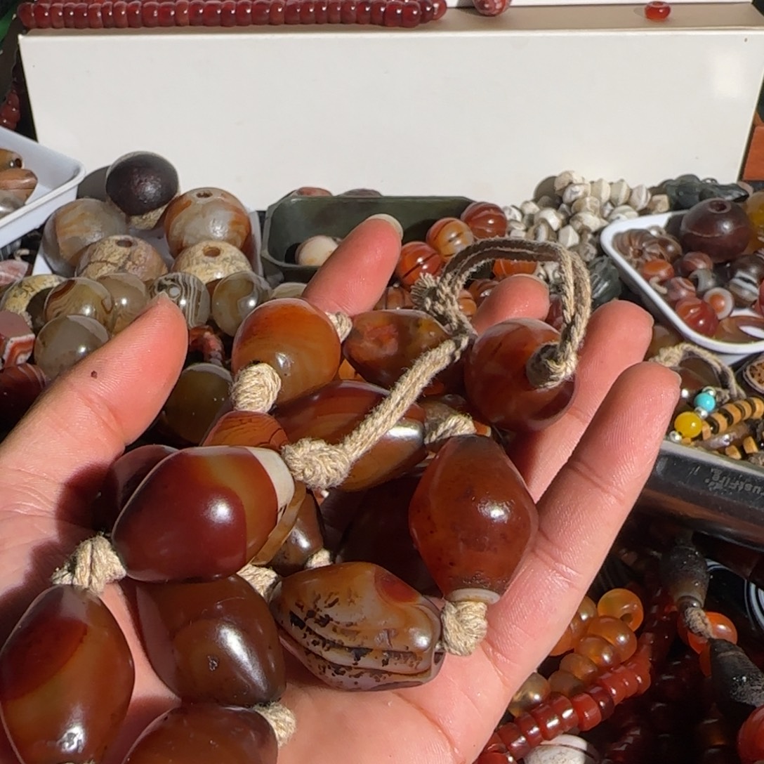 林***致玛瑙/玉髓未镶嵌颈饰