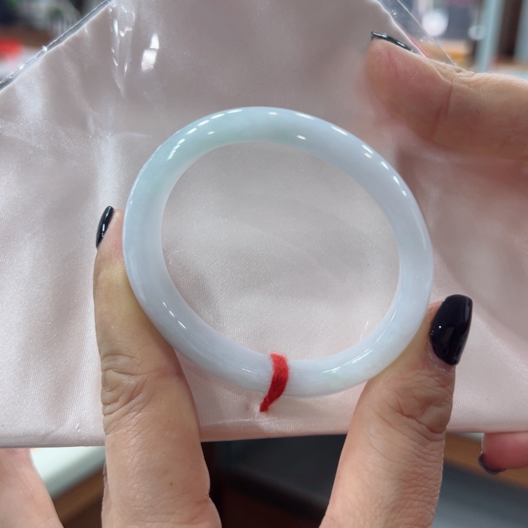 翡翠手镯未镶嵌买断