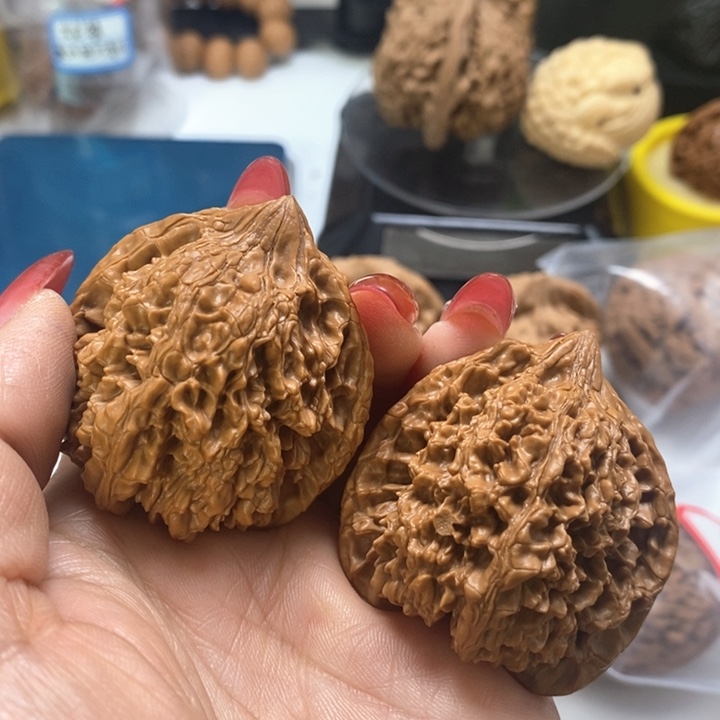 文玩核桃把件a**t满天星