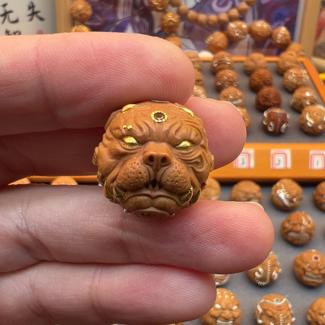 猴头核桃吊坠狗王