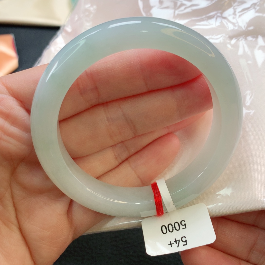 翡翠手镯未镶嵌乌**西55正