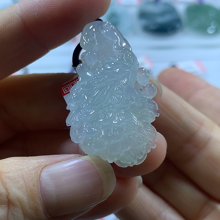 翡翠未镶嵌颈饰天然翡翠吊坠A货