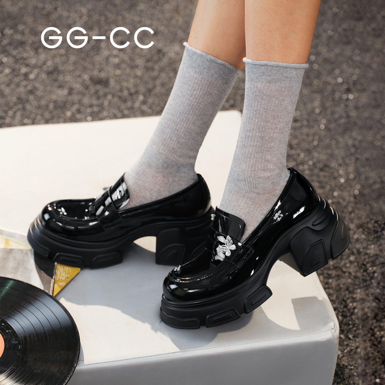 GG-CC【幸运降临】2025年春季新款英伦厚底水钻增高小皮鞋女6133