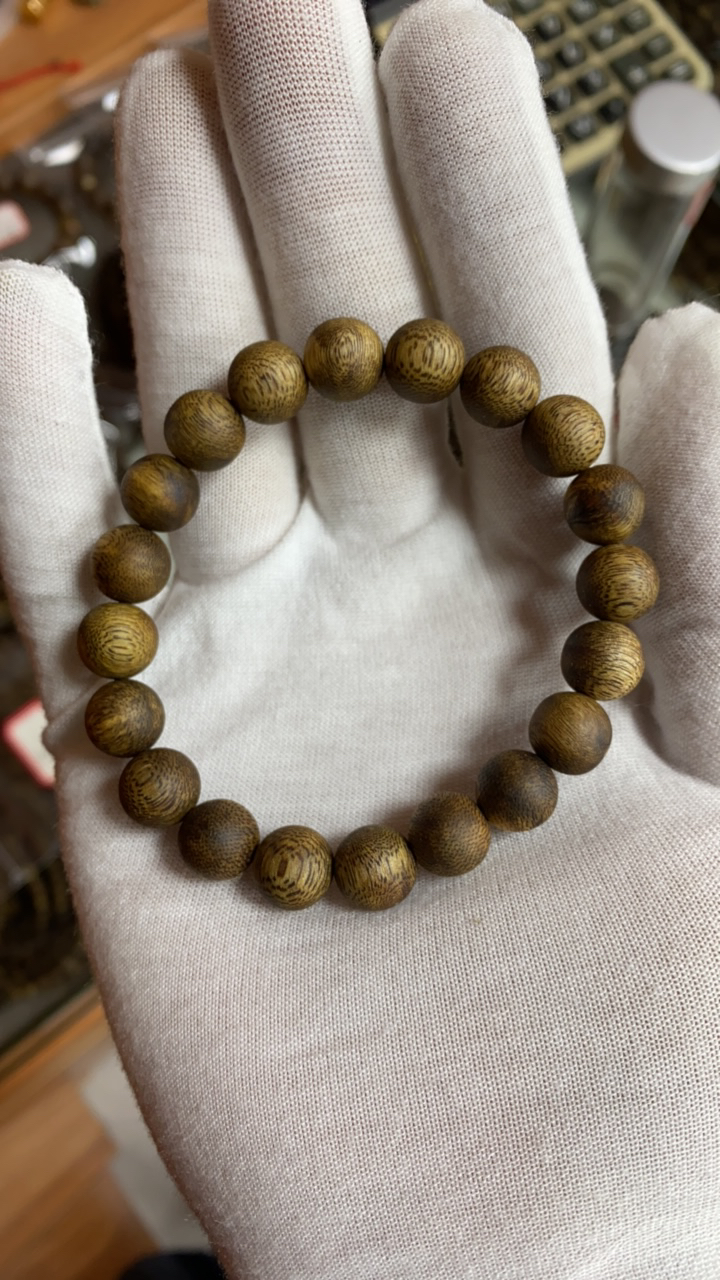 绿奇楠沉香10mm6克-12克全等级源头工厂颗颗保真不压油不注油