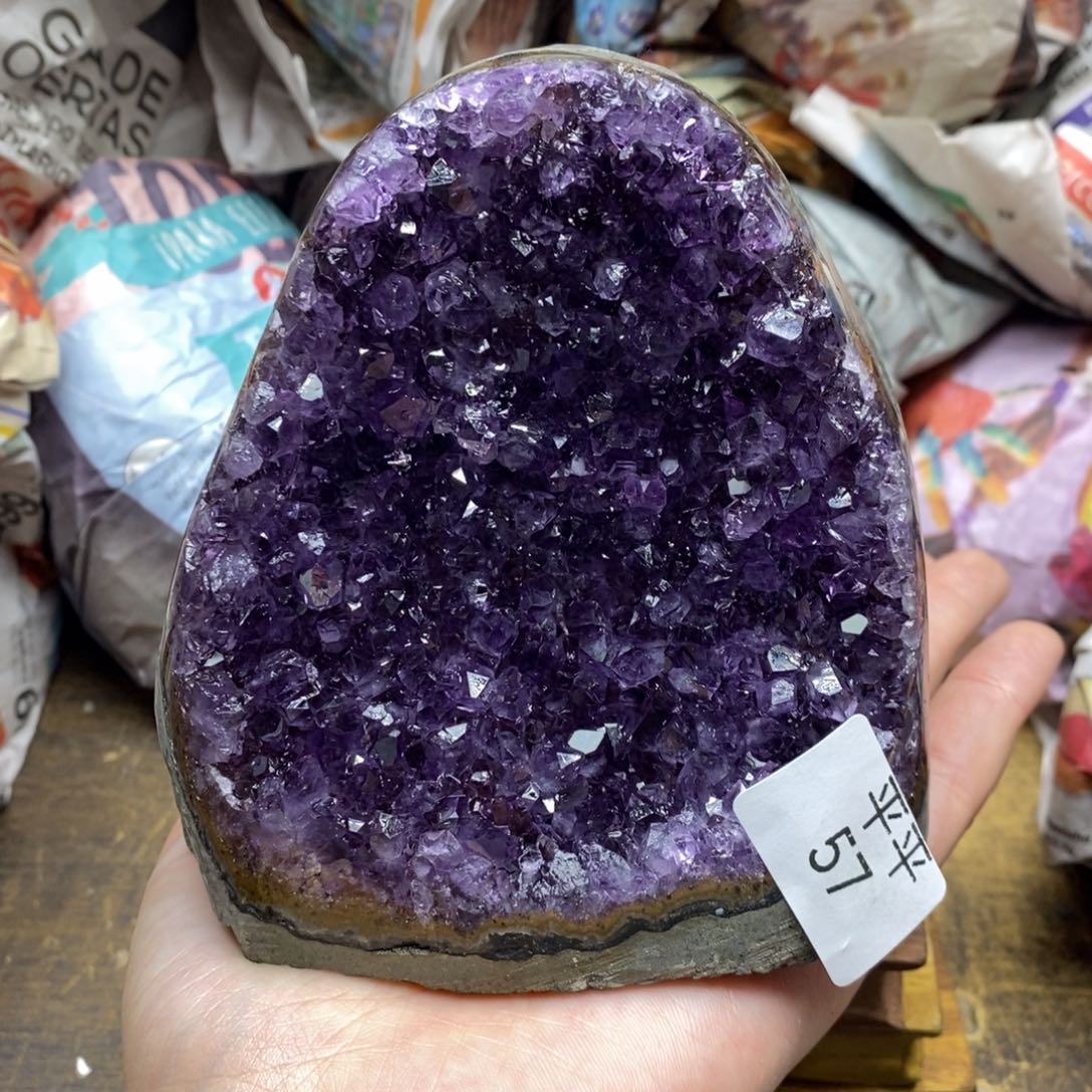 紫晶乌拉圭未镶嵌