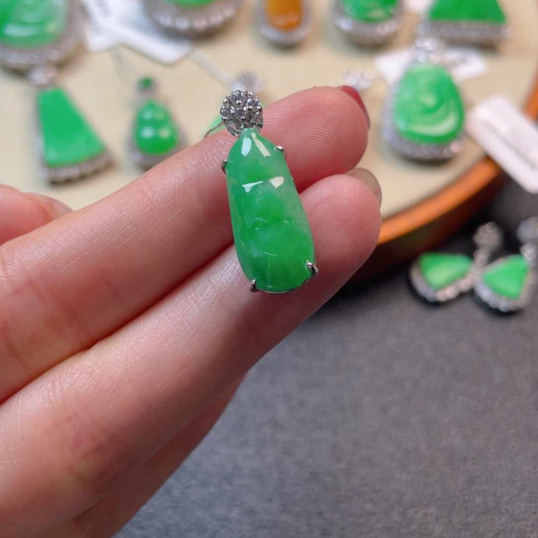 翡翠吊坠(不含链)银S925镶嵌