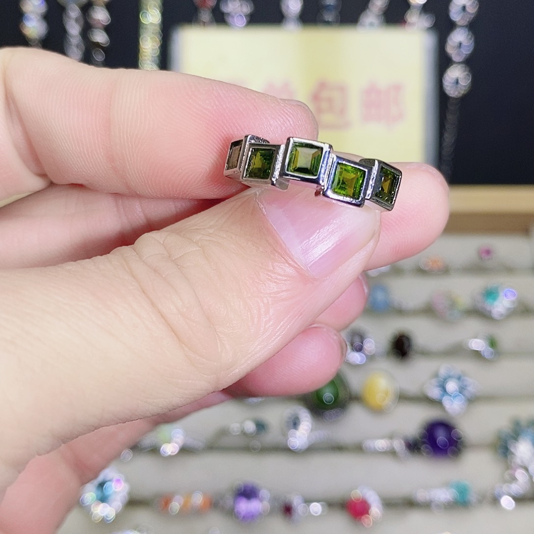 未镶嵌透辉石戒指