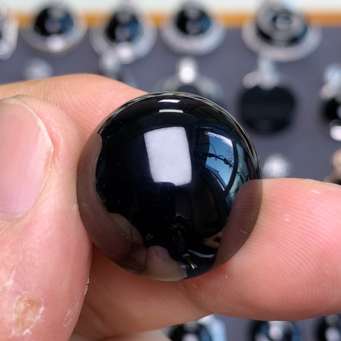 颈饰未镶嵌翡翠墨翠蛋面