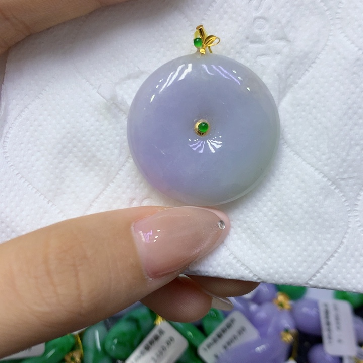 颈饰18K金镶嵌翡翠