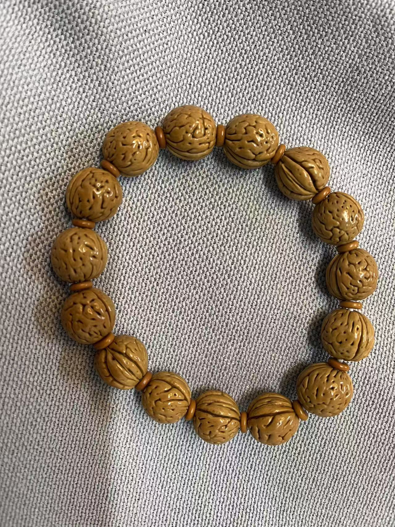 野生桃核手串，纯手工打底抛光 尺寸15mm（一物一图）