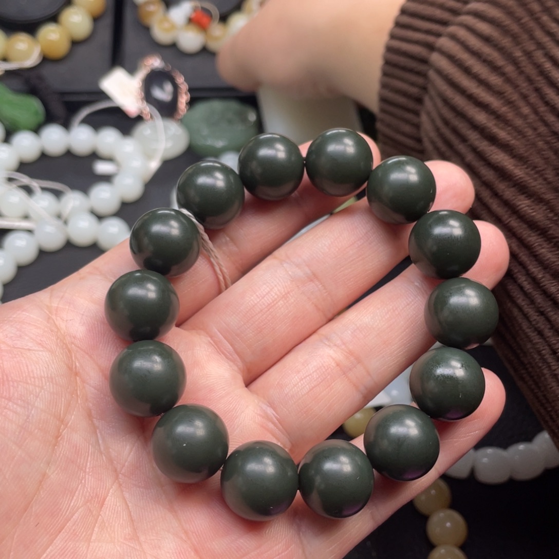 和田玉未镶嵌手链