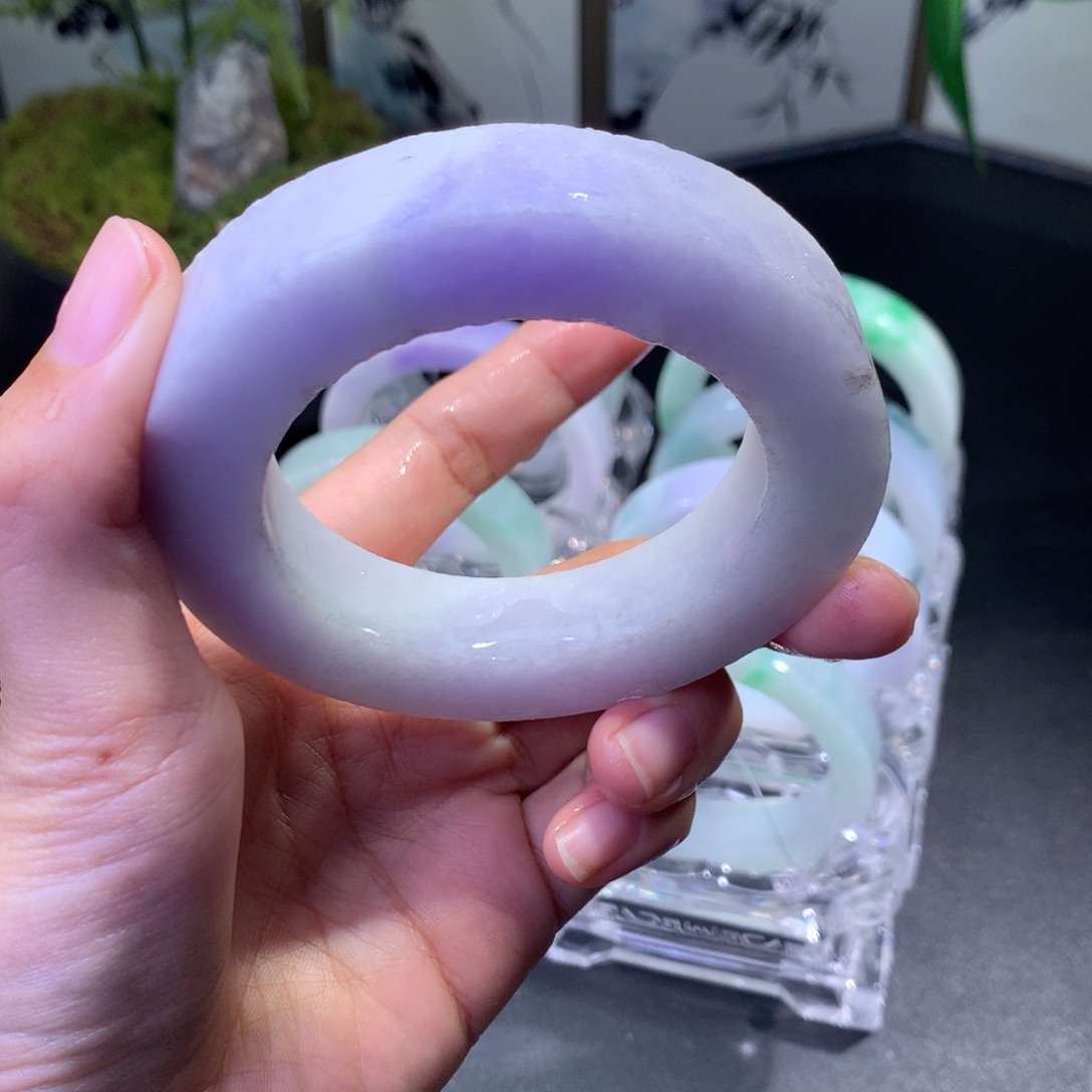 嫣***笑定制翡翠未镶嵌翡翠