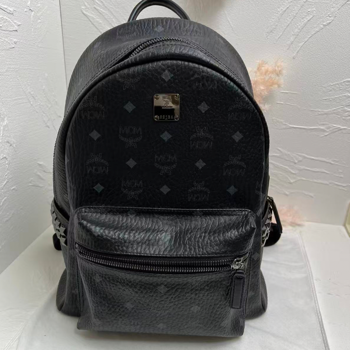 99新 MCM 方姐 / 黑色 小号 双肩包 底长 26