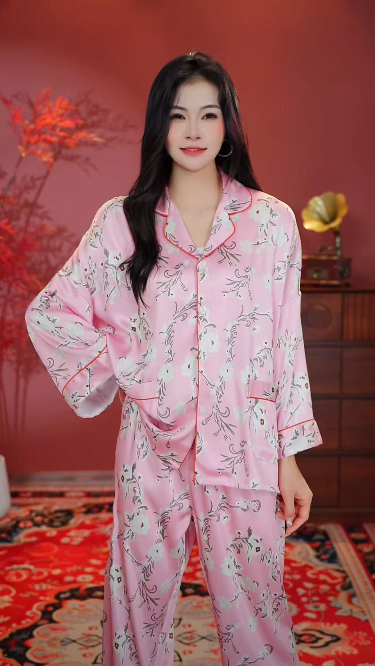 2025年春秋新品轻奢女士长袖小翻领防静电睡衣家居服两件套BYB