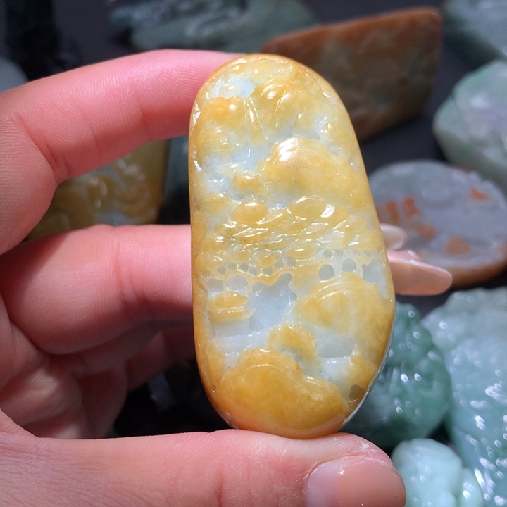 翡翠未镶嵌颈饰保真天然A货翡翠