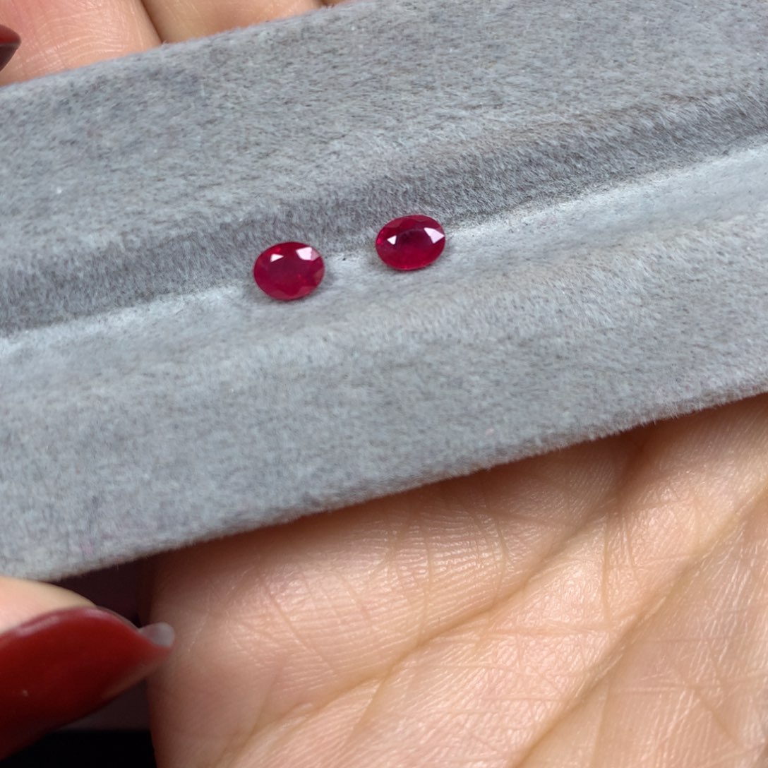 红宝石裸石未镶嵌老烧红宝石一对