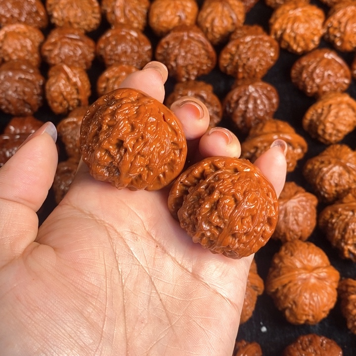 桃核吊坠白狮子一对10