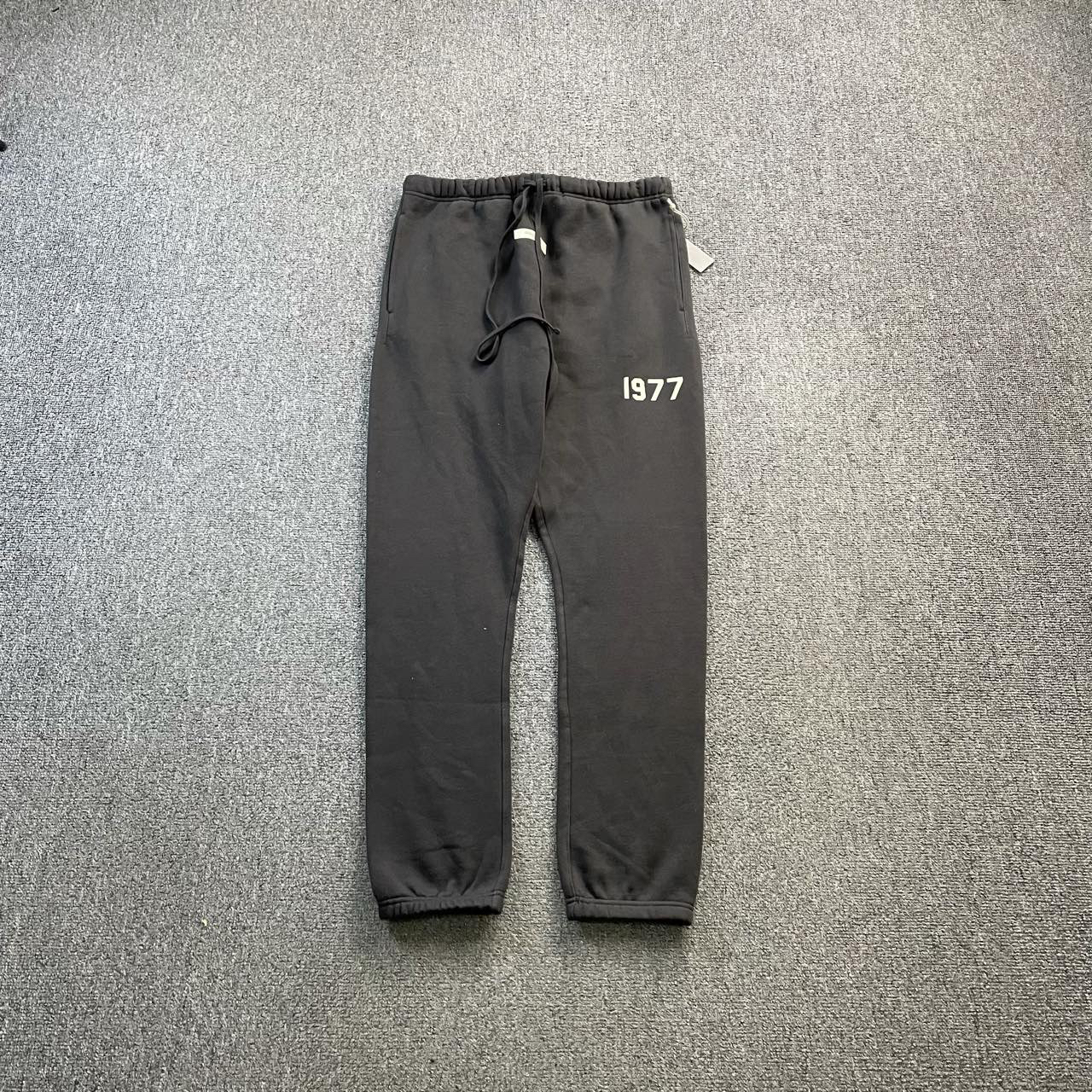 95新  （bb）206 ESSENTIALS 1977卫裤 L码