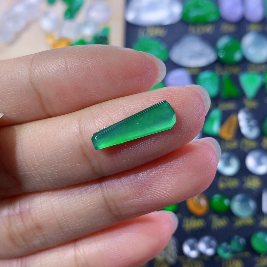 翡翠未镶嵌颈饰纯天然缅甸翡翠A货