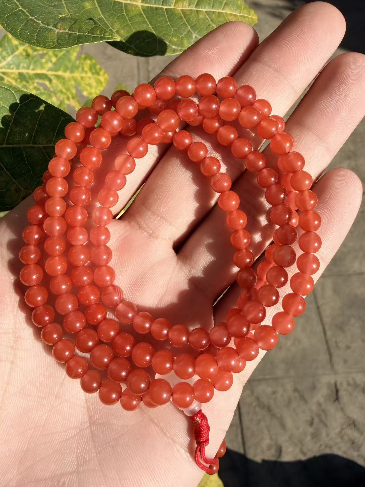 樱桃红卡5圆珠多圈原矿保山南红樱桃红