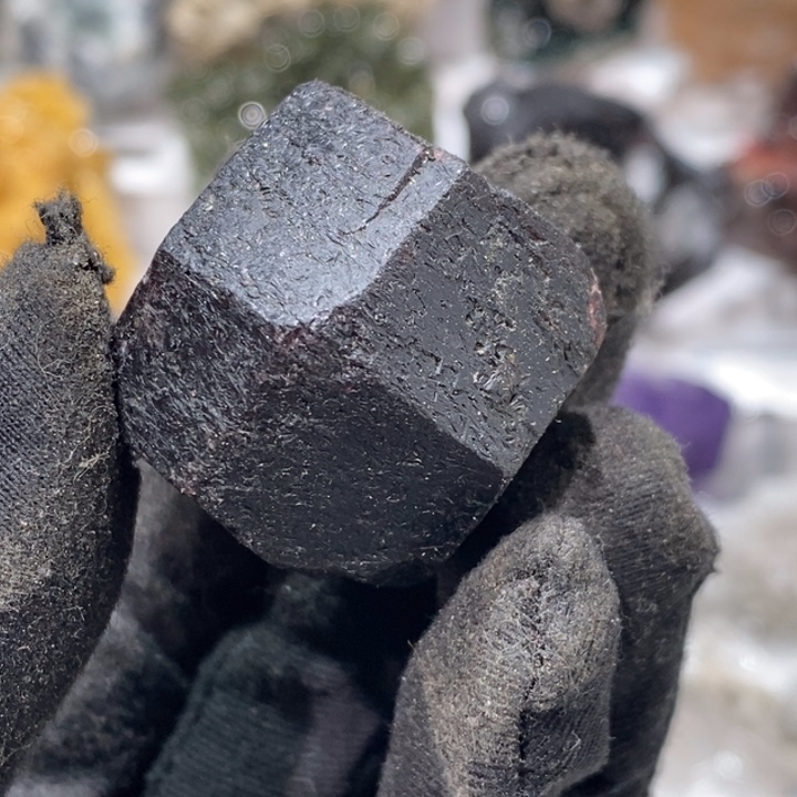 路***过石材福利石榴石单独晶体