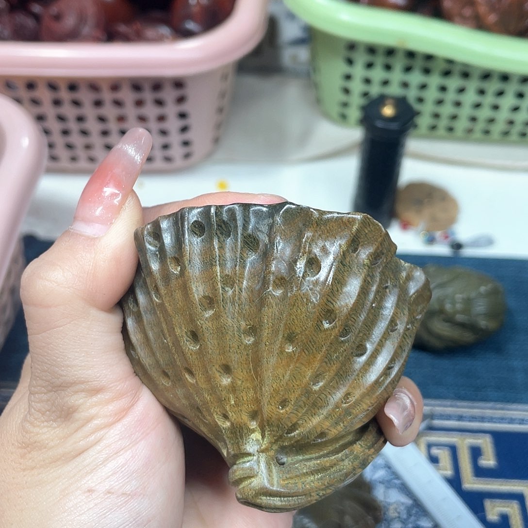 维腊木（绿檀）无事牌