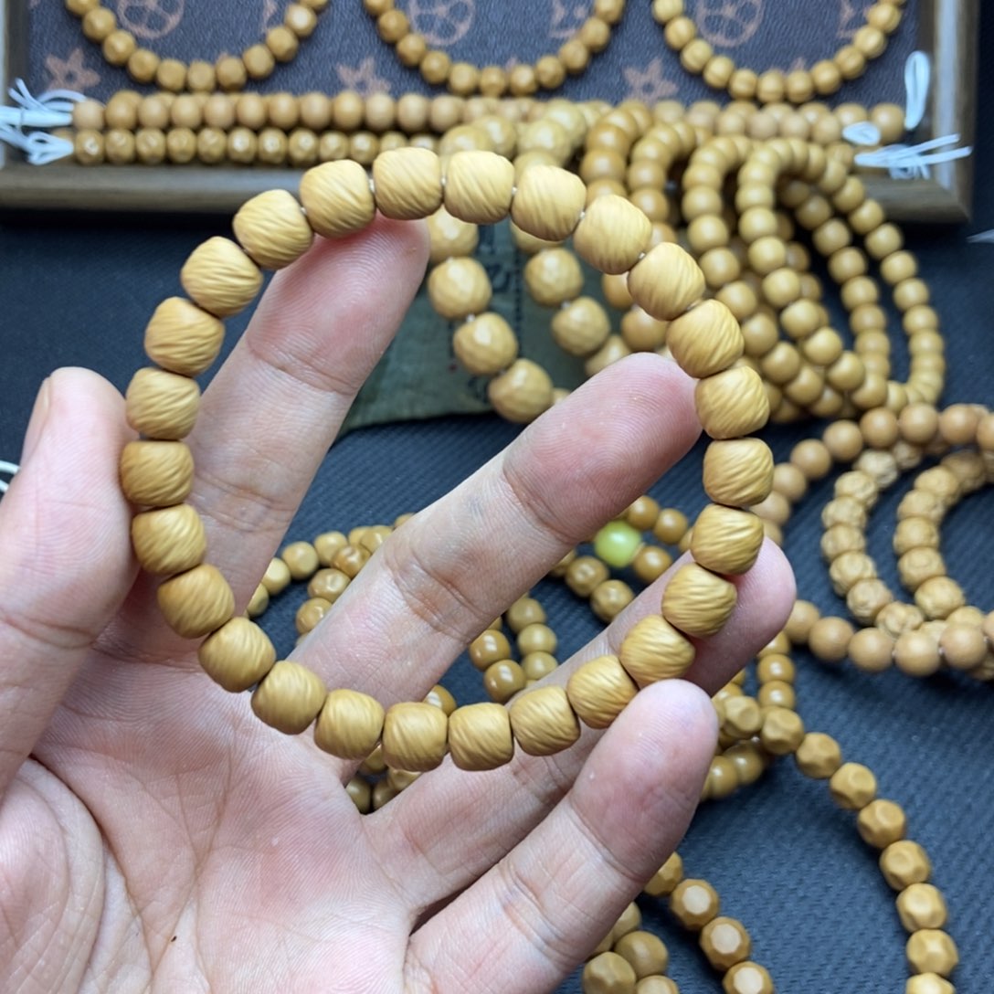 吊坠猴头核桃8.4云锦有瑕