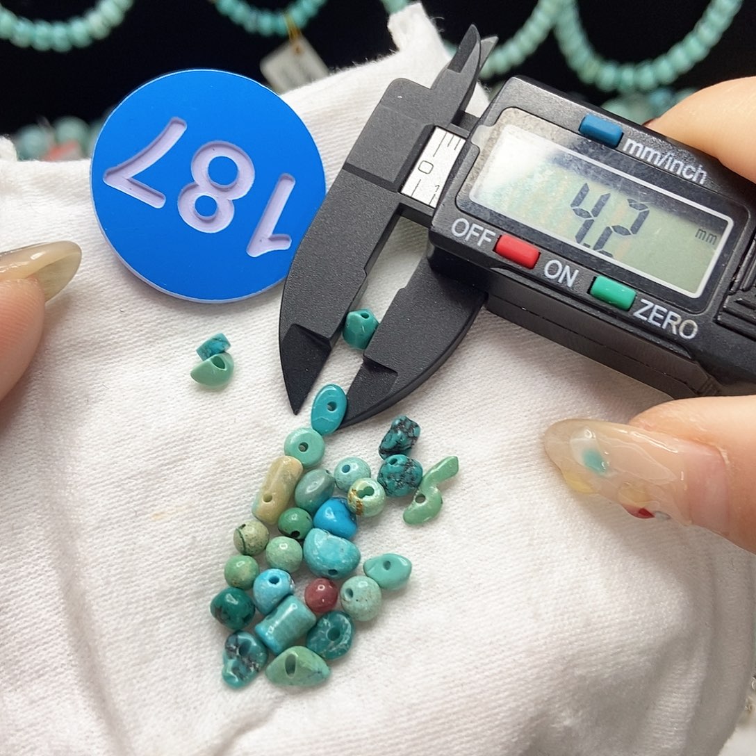 南红玛瑙未镶嵌珠宝奇石