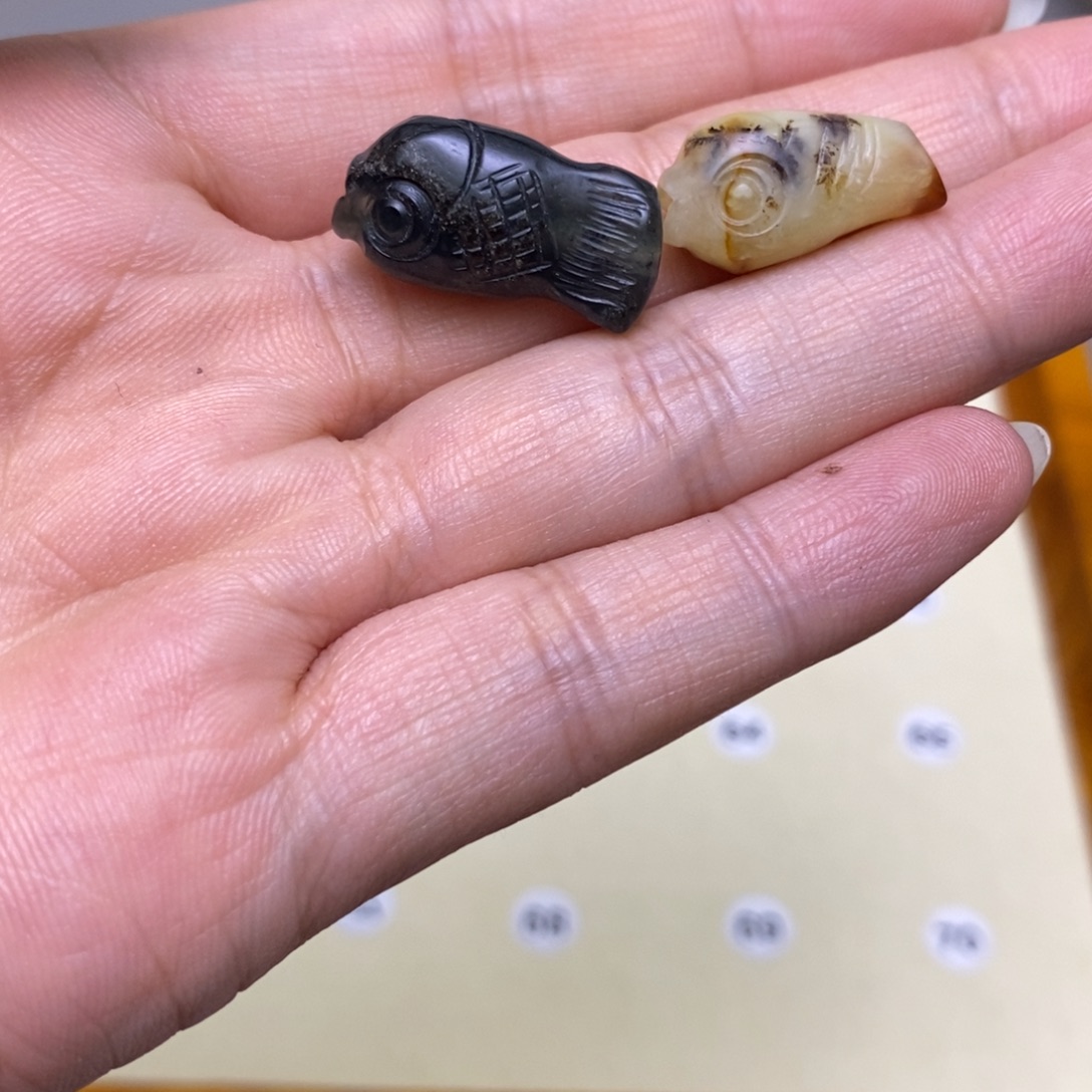 芬***织蛇纹石玉未镶嵌配饰