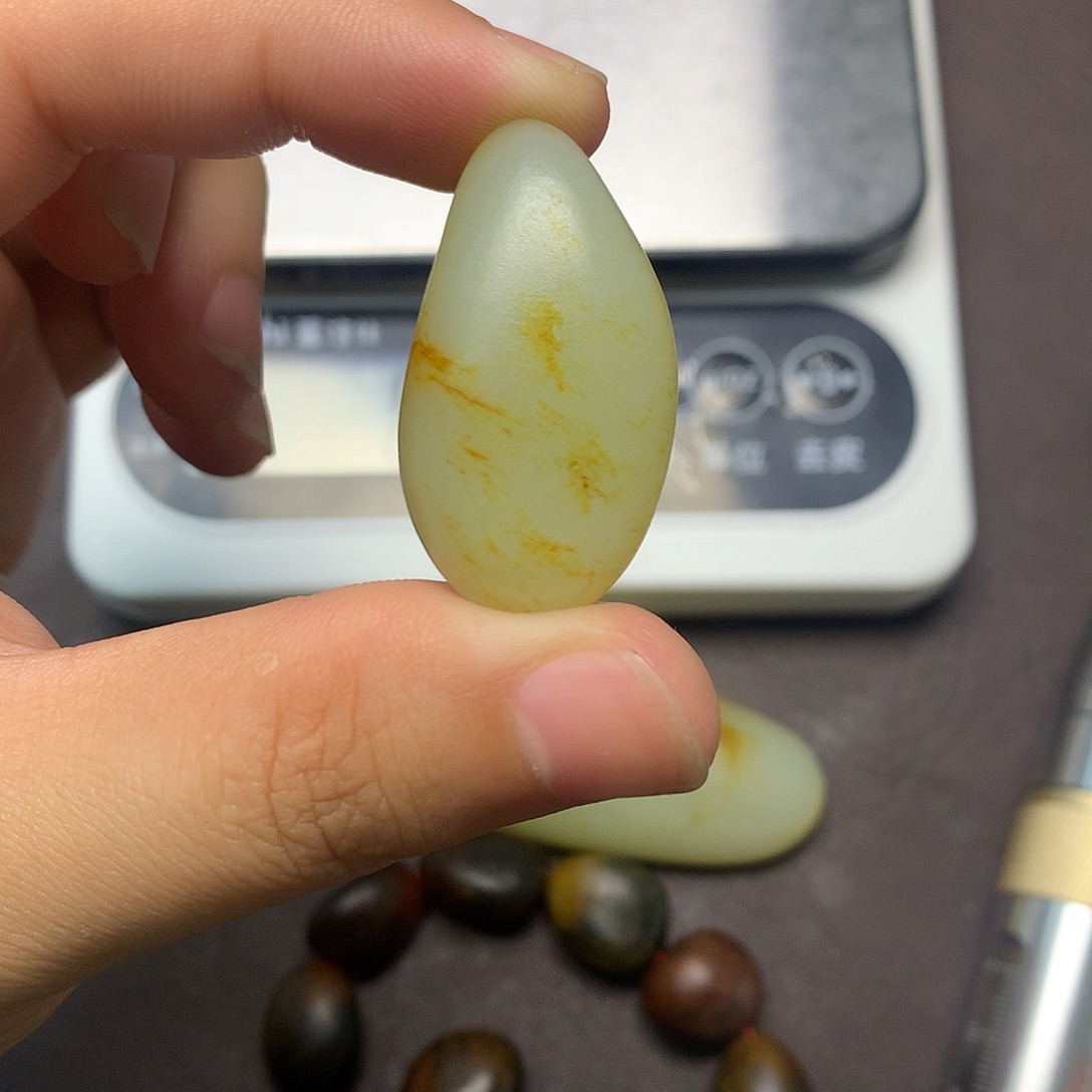 和田玉（糖玉）未镶嵌挂件