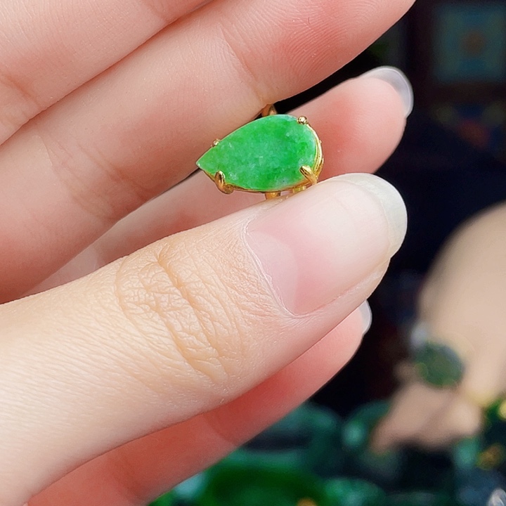 翡翠银S925镶嵌颈饰多样性