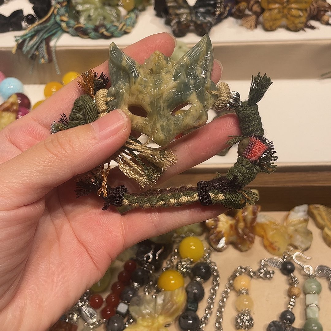 *****蛇纹石玉合金颈饰