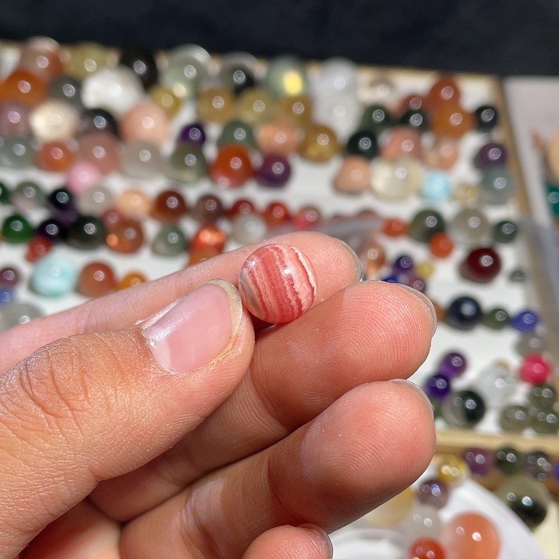 菱锰矿（红纹石）珠宝半成品未镶嵌