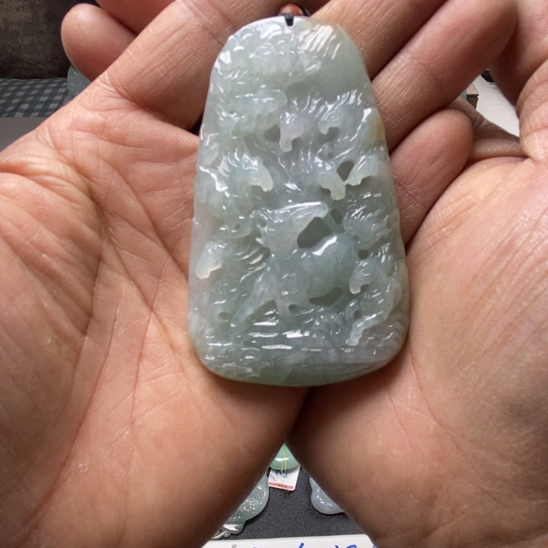 翡翠颈饰未镶嵌天然