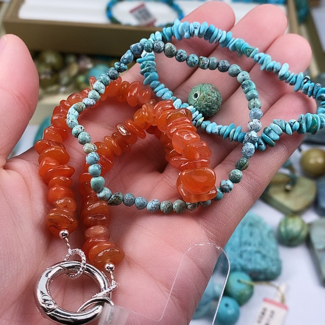 南红玛瑙未镶嵌珠宝奇石