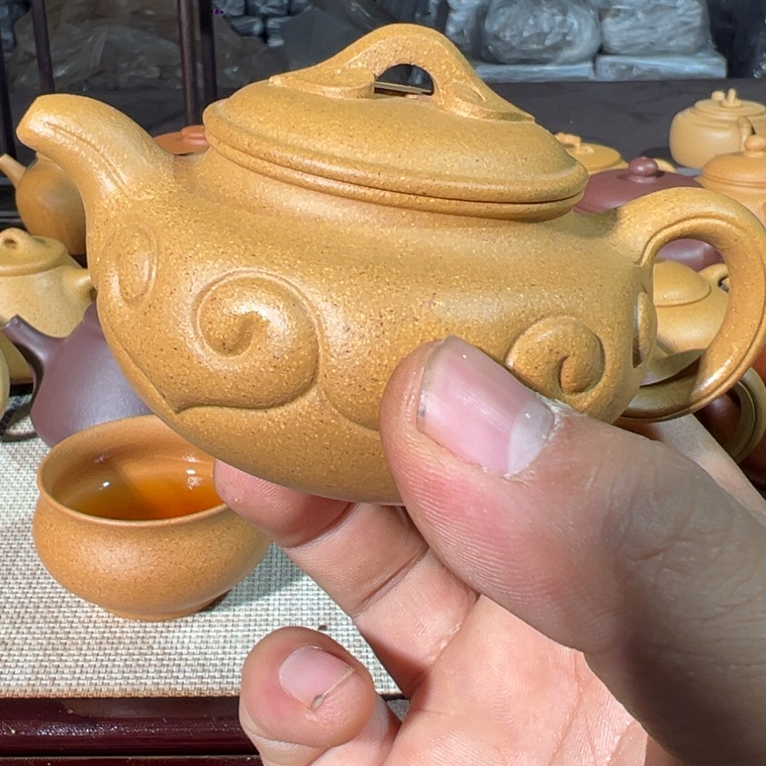 吴***心紫砂茶壶手工制作