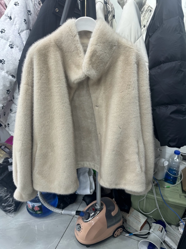 人造皮草 实体店孤品清仓处理