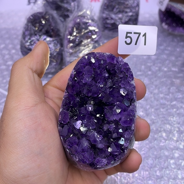 紫晶未镶嵌大型摆件（非配饰）