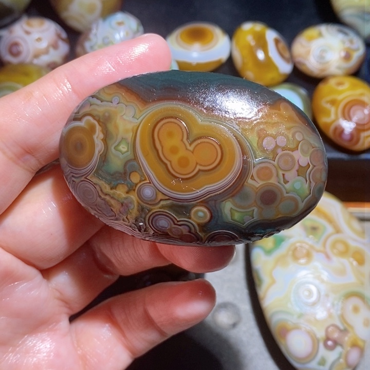 未镶嵌玛瑙/玉髓珠宝半成品8