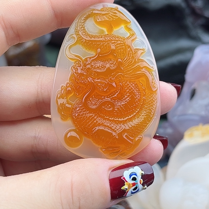 玛瑙手饰未镶嵌相**笑